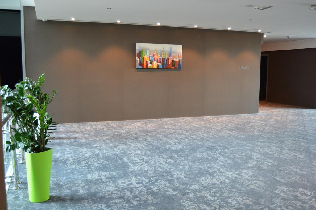 Ibis Styles Dubai Jumeira Exterior foto